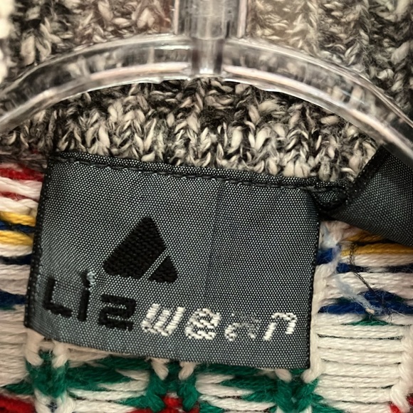 Lizwear small winter sweater. - Picture 5 of 5